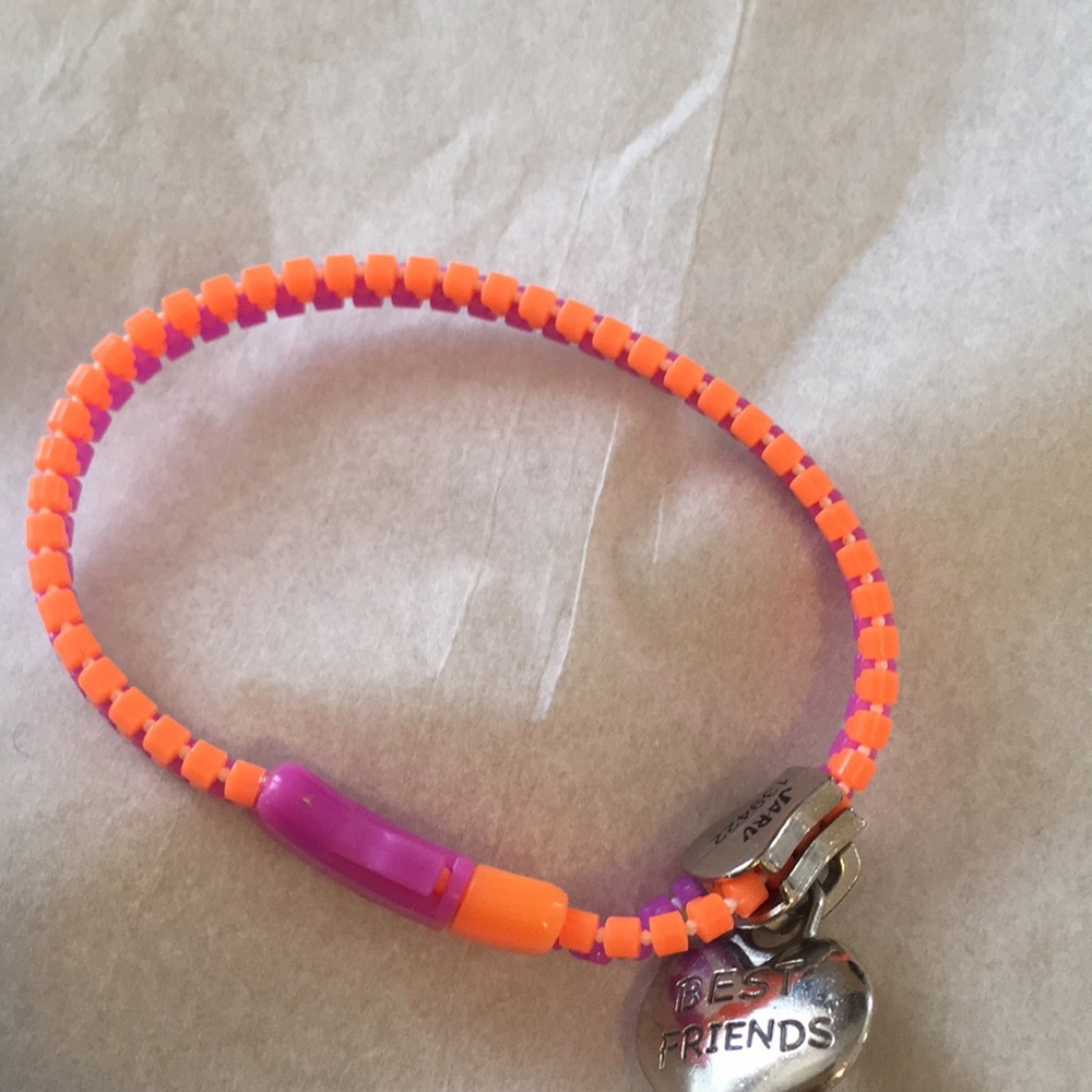 Harv plastic bracelet
